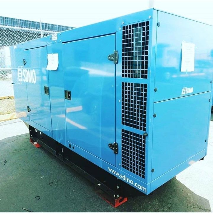 Генератор дизельный SDMO J200K 144 кВт в кожухе