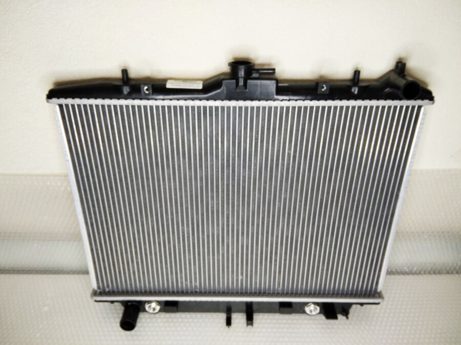 Радиатор охлаждения двигателя (дизель 2.0L) АКПП 1301100AK02XA Great Wall Hover H5