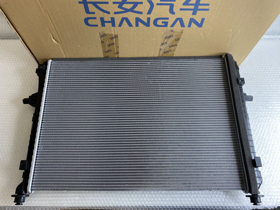 Радиатор охлаждения двигателя S111F280104-0103-AA Changan CS35 Plus